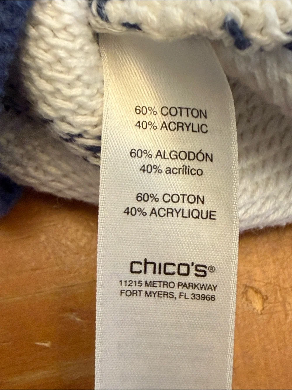 Chico’s Pullover Crew Neck Knit Sweater Medium White Blue Strip Coastal Comfy